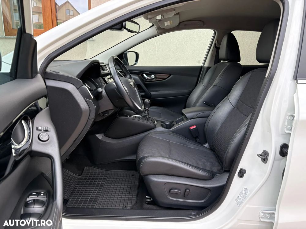 Nissan Qashqai 1.6 DCI 4 x 4 DPF tekna - 5