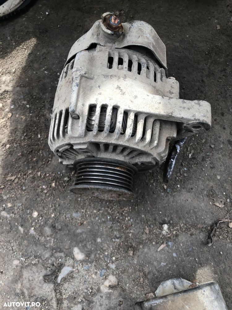 Alternator Toyota Yaris 2003 benzina - 5
