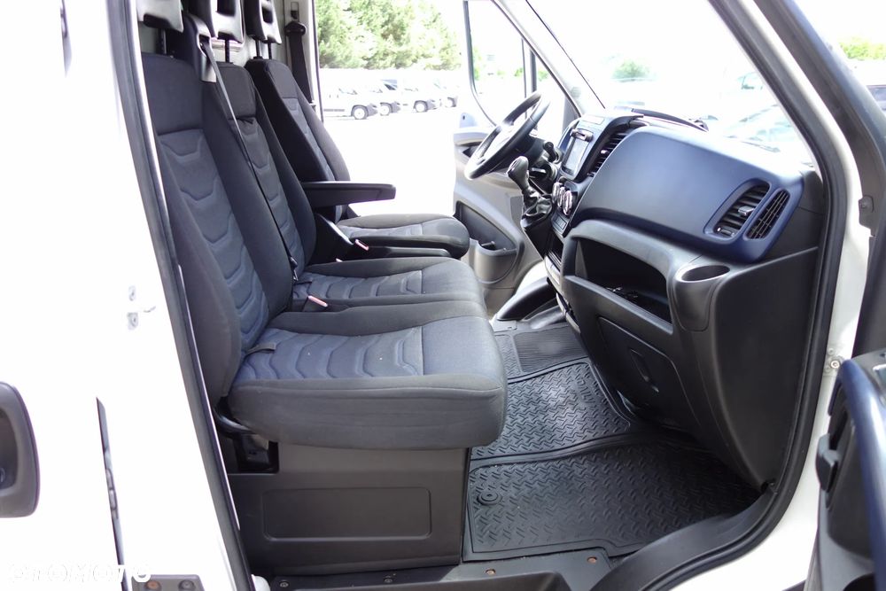 Iveco Daily Automat  35-180 Bliźniak 3.0 Hpi 180 KM L3H2 Klima Webasto - 17