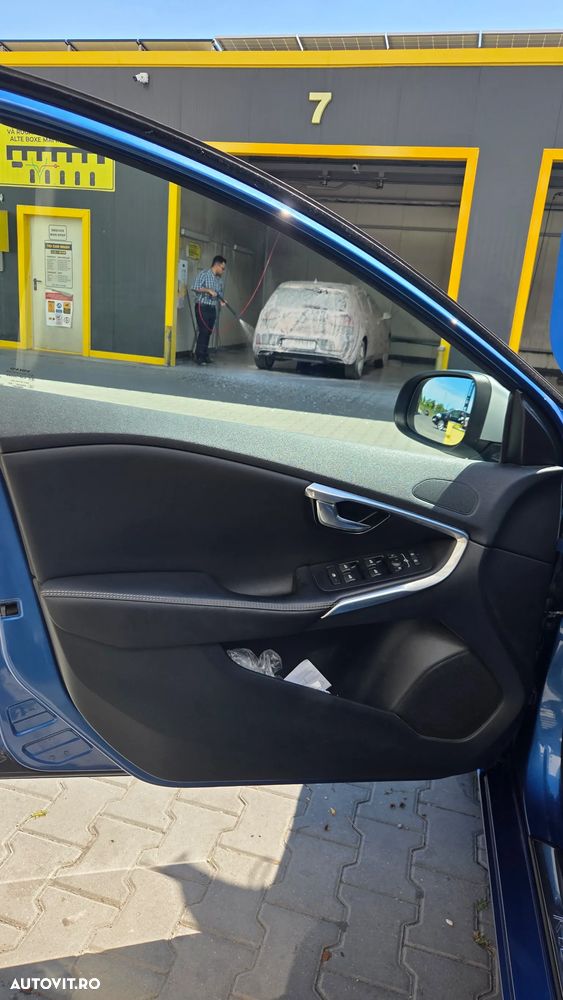 Volvo V40 - 16