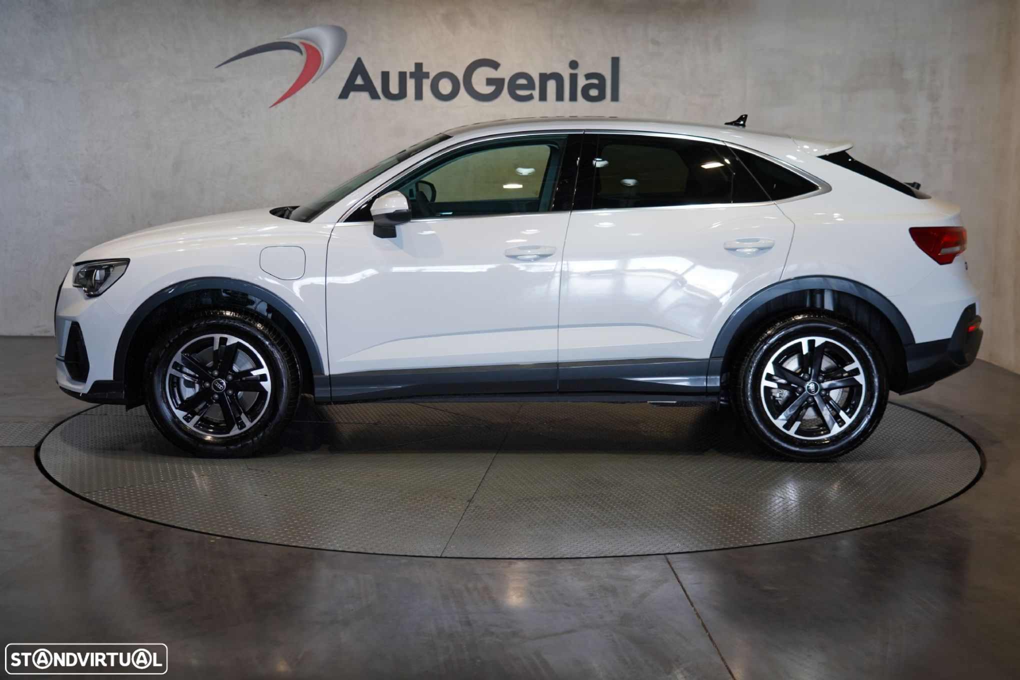 Audi Q3 Sportback 45 TFSIe S tronic - 33