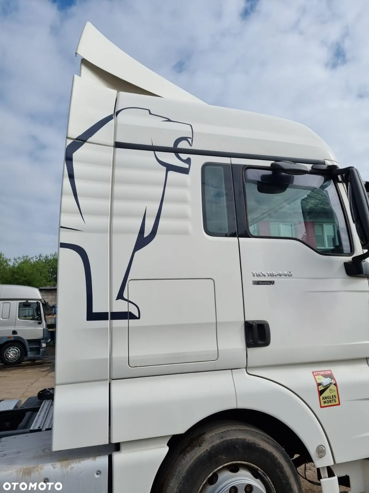 KOMPLET OWIEWEK MAN TGX E5 E6 KABINA XLX - 3