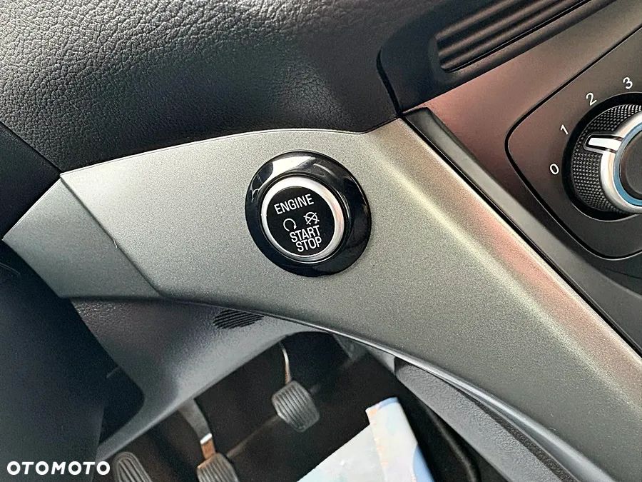 Ford Kuga 1.5 EcoBoost 2x4 Business Edition - 34