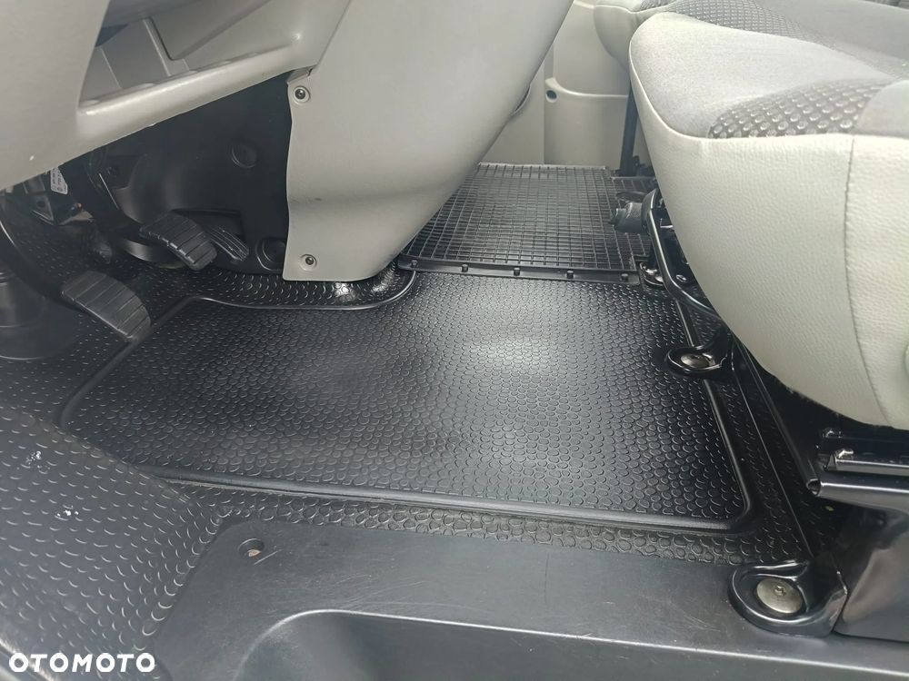 Opel Vivaro - 36