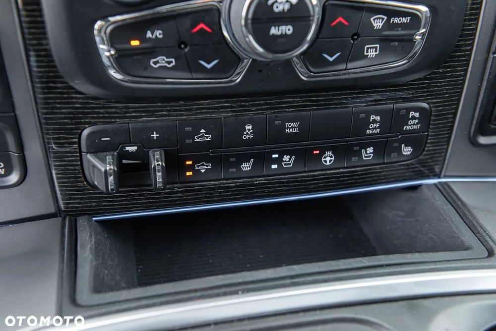 RAM 1500 Crew Cab Shortbed Limited - 22