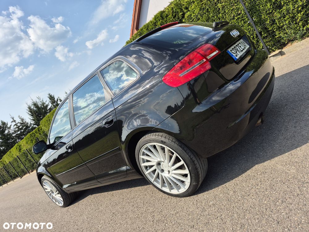 Audi A3 Sportback 1.6 Ambition - 4