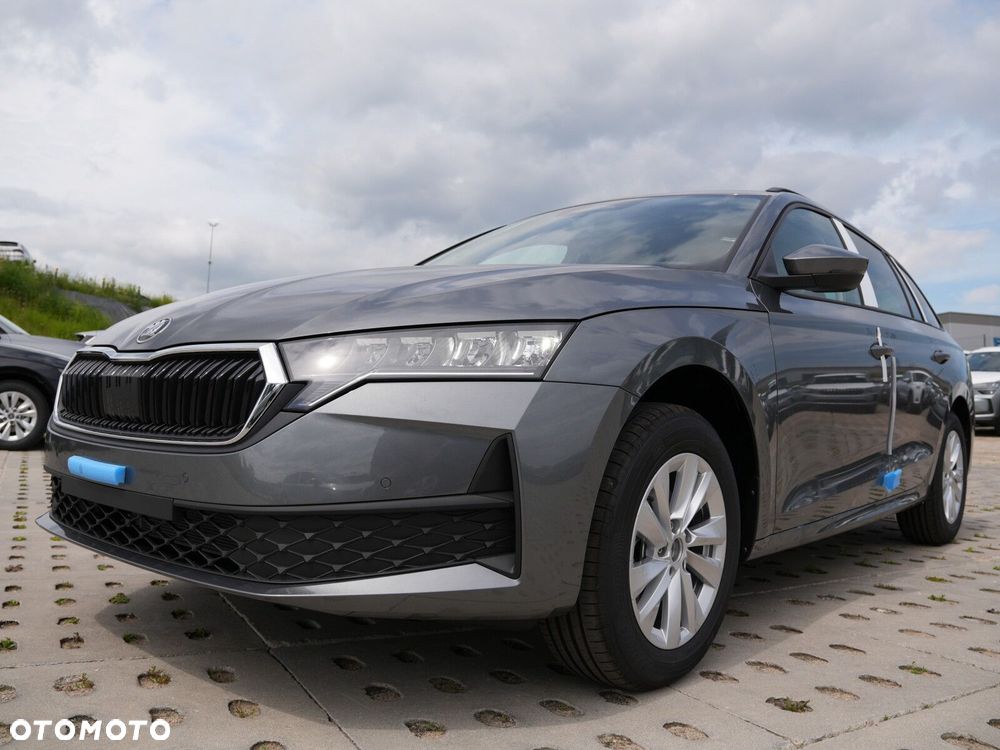 Skoda Octavia 1.5 TSI mHEV Drive Essence DSG - 9