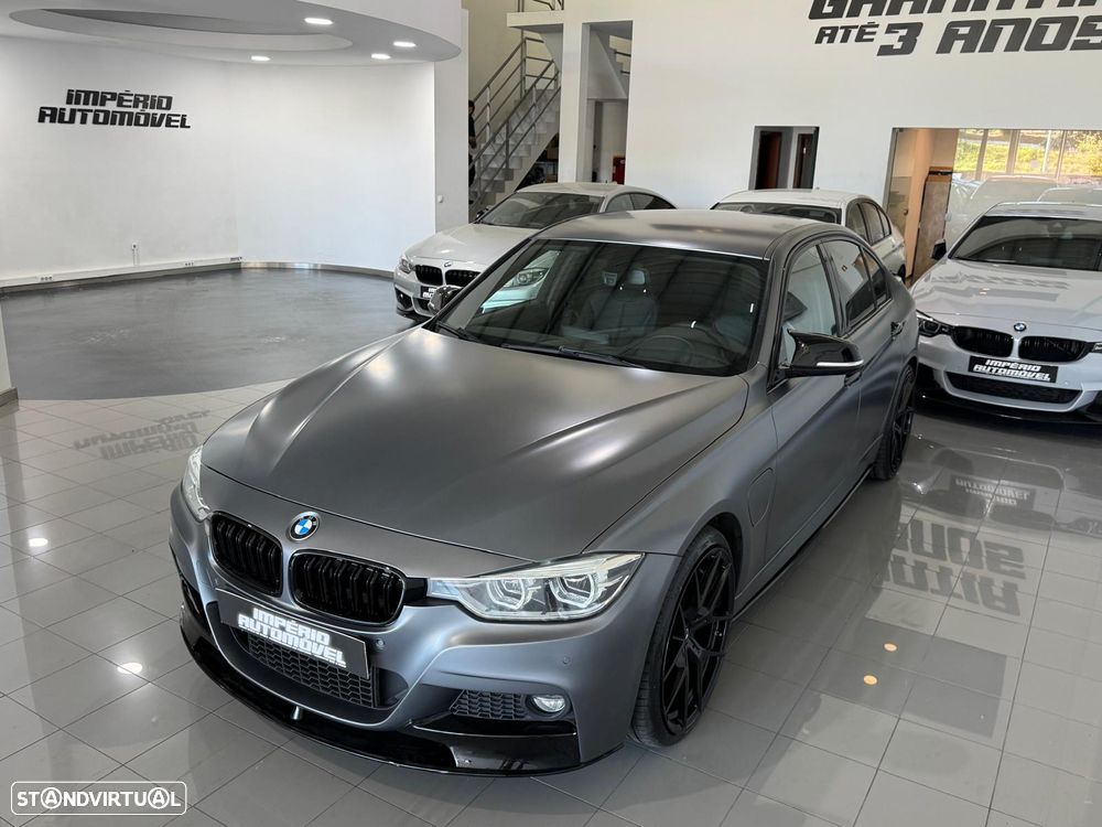 BMW 330 e iPerformance Pack M - 4