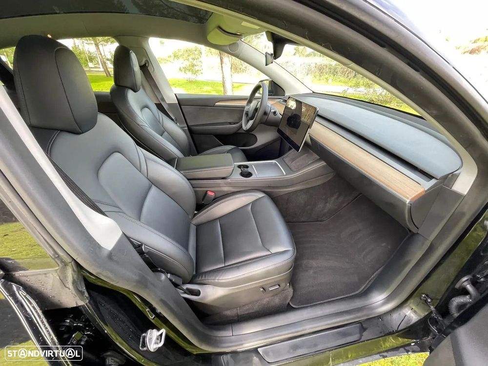 Tesla Model Y Performance Dual Motor AWD - 21