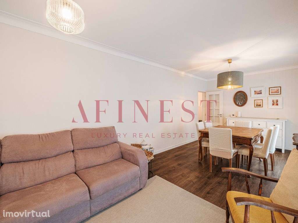 Apartamento T2 com Jardim e Garagem no Murtal - Excelente Potencial... - Grande imagem: 3/50