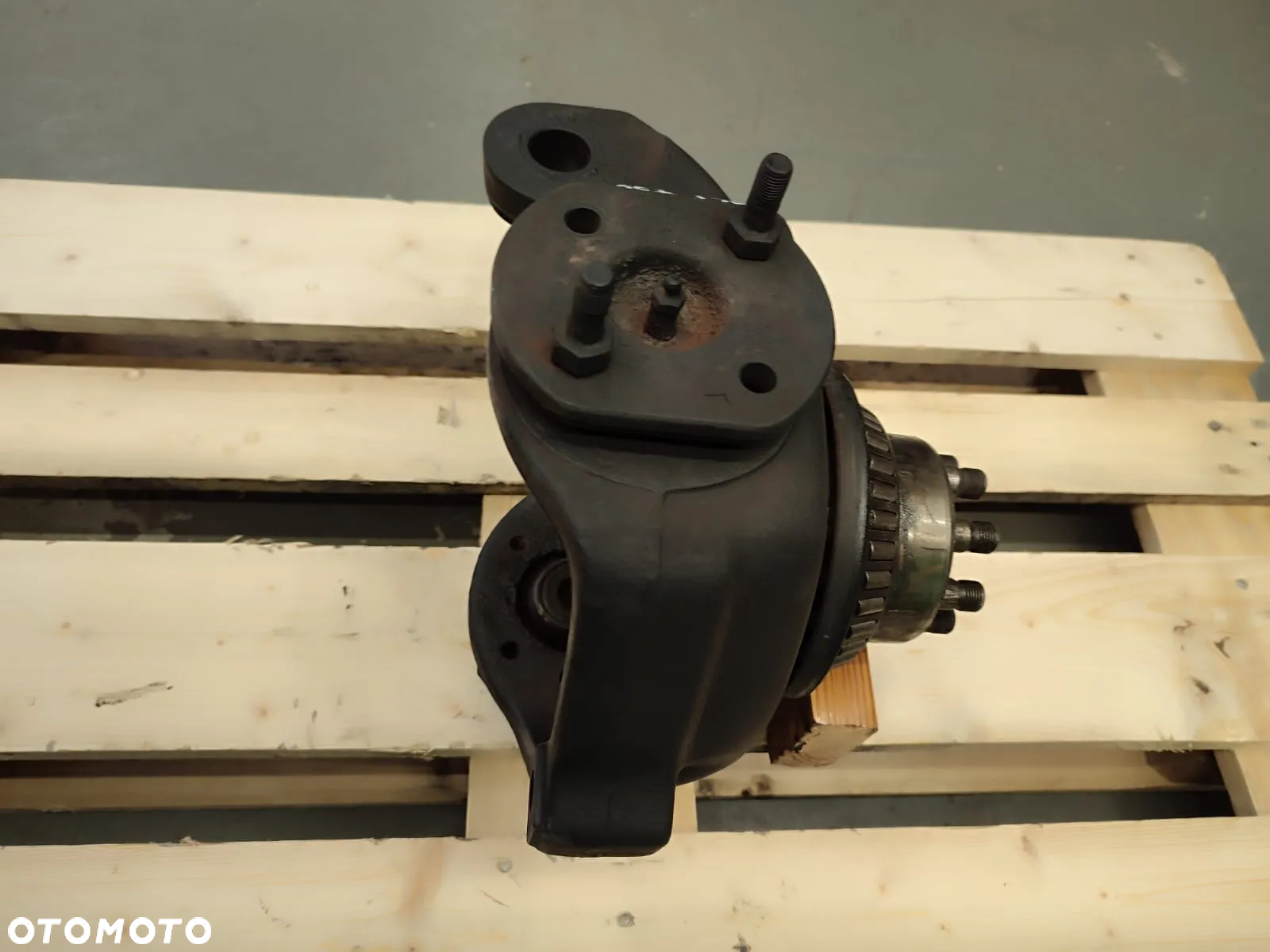 Zwrotnica 21206003799 MANITOU MLT 735 - 8