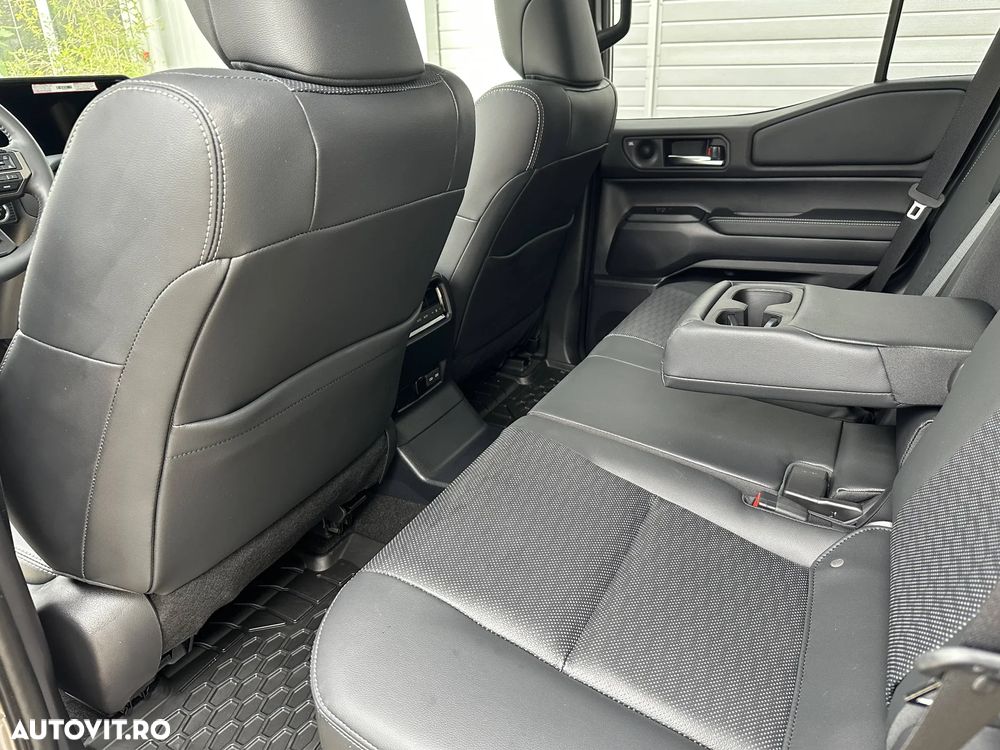 Toyota Land Cruiser 250 - 16