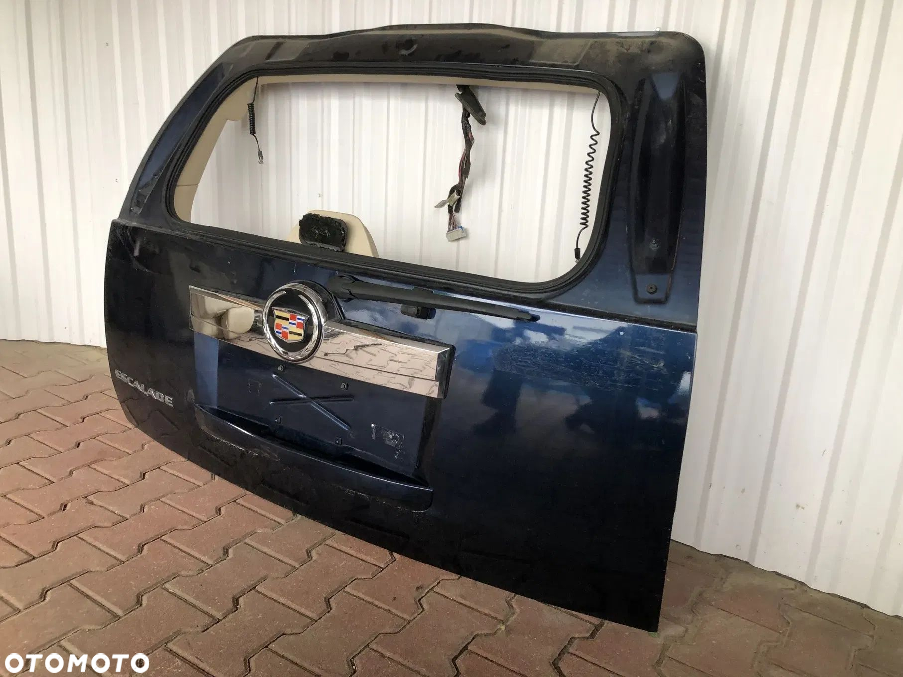 CADILLAC ESCALADE III 6,2 V8 2006-2014 KLAPA BAGAŻNIKA POKRYWA TYLNA TYŁ - 4