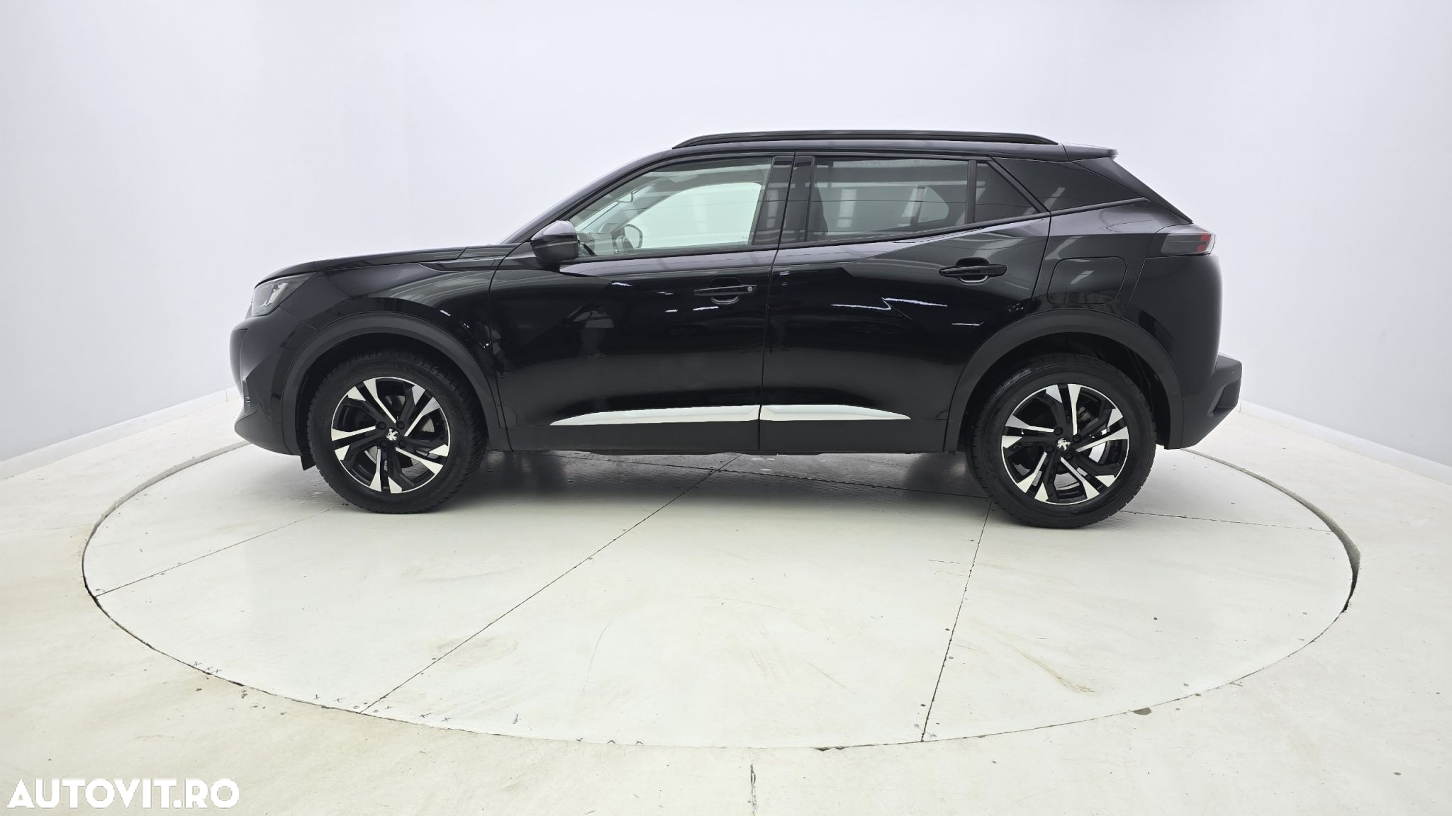 Peugeot 2008 - 10