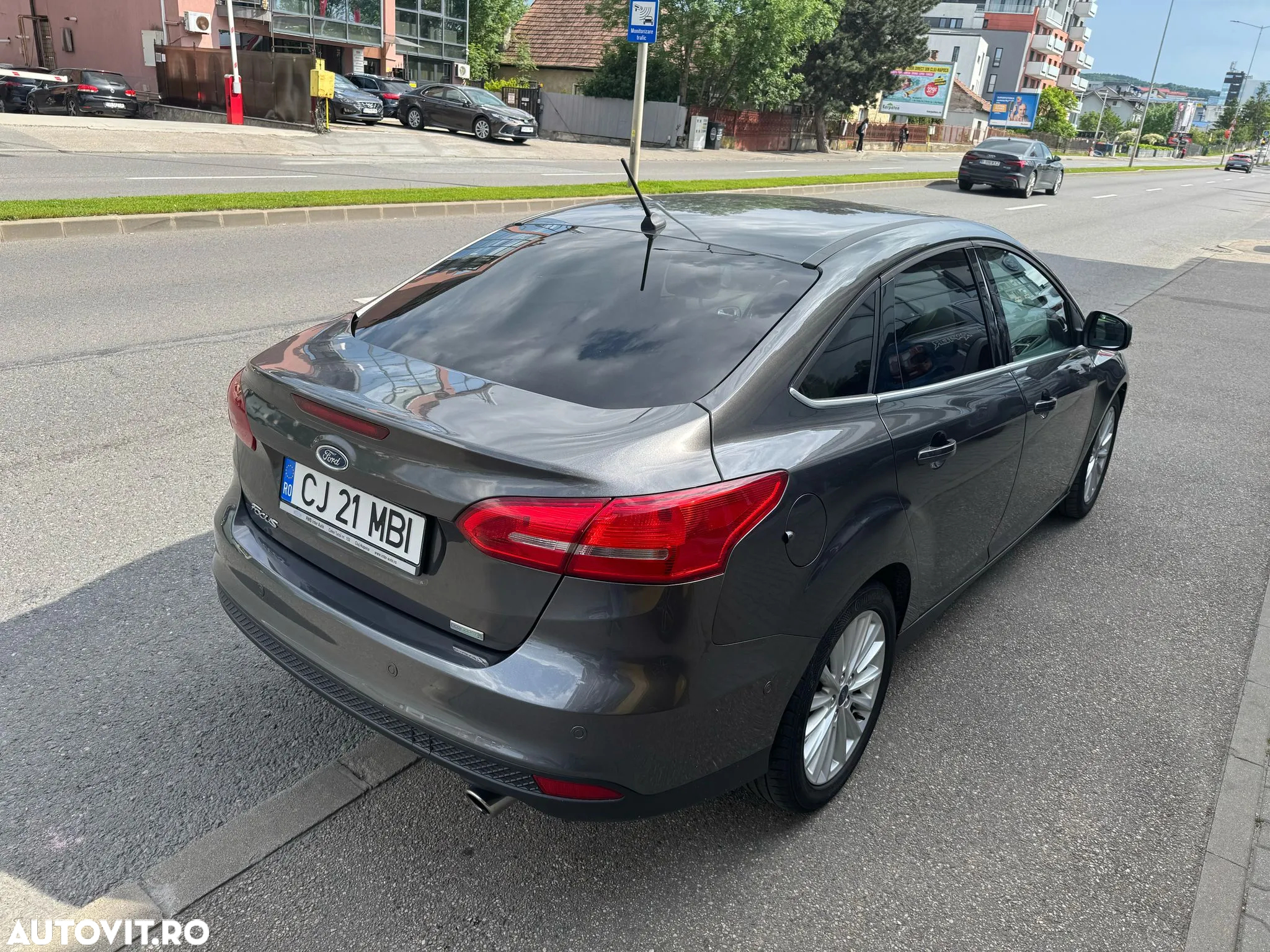 Ford Focus 1.5 Ecoboost Titanium - 9
