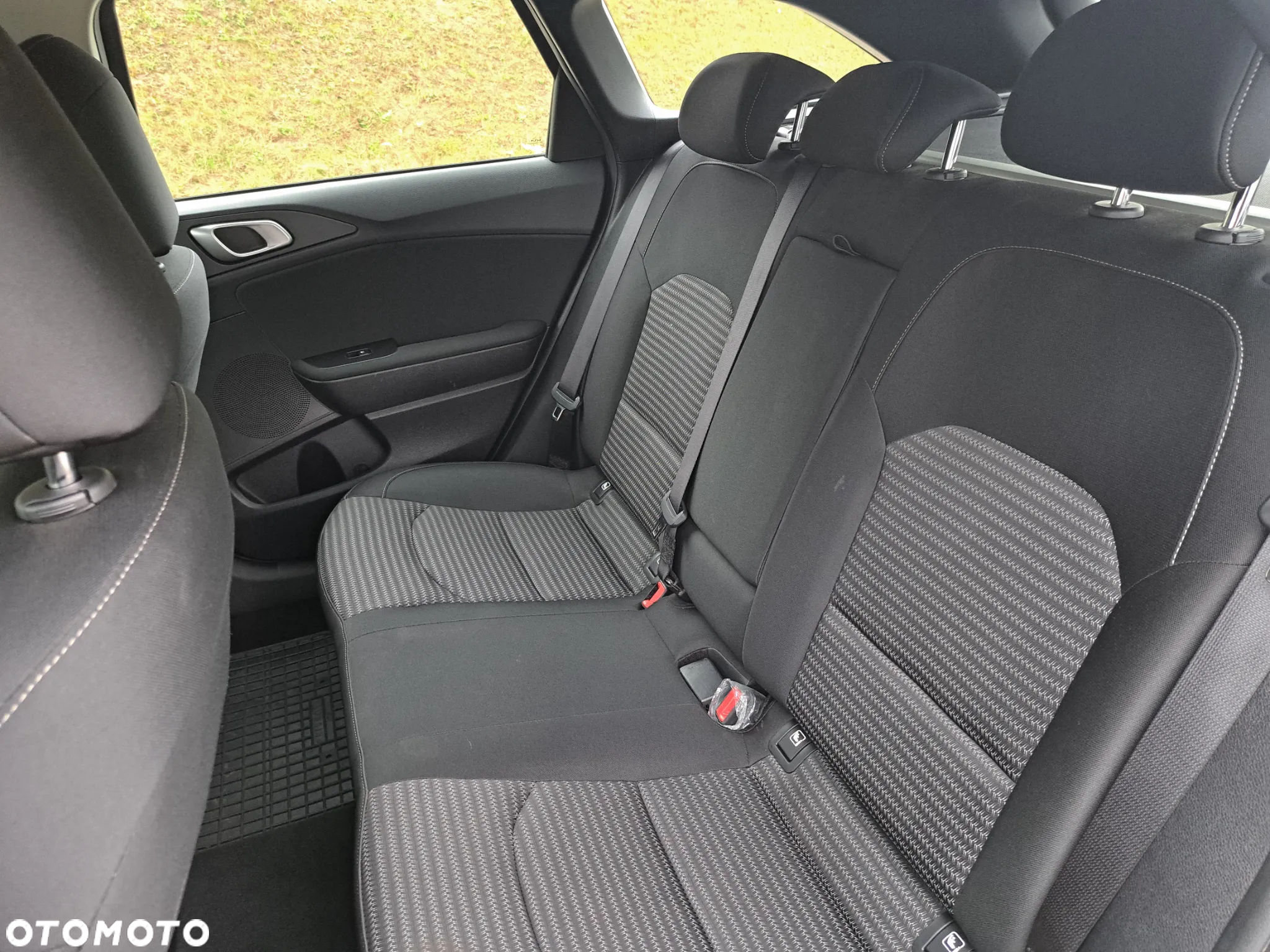 Kia Ceed 1.5 T-GDI M - 19