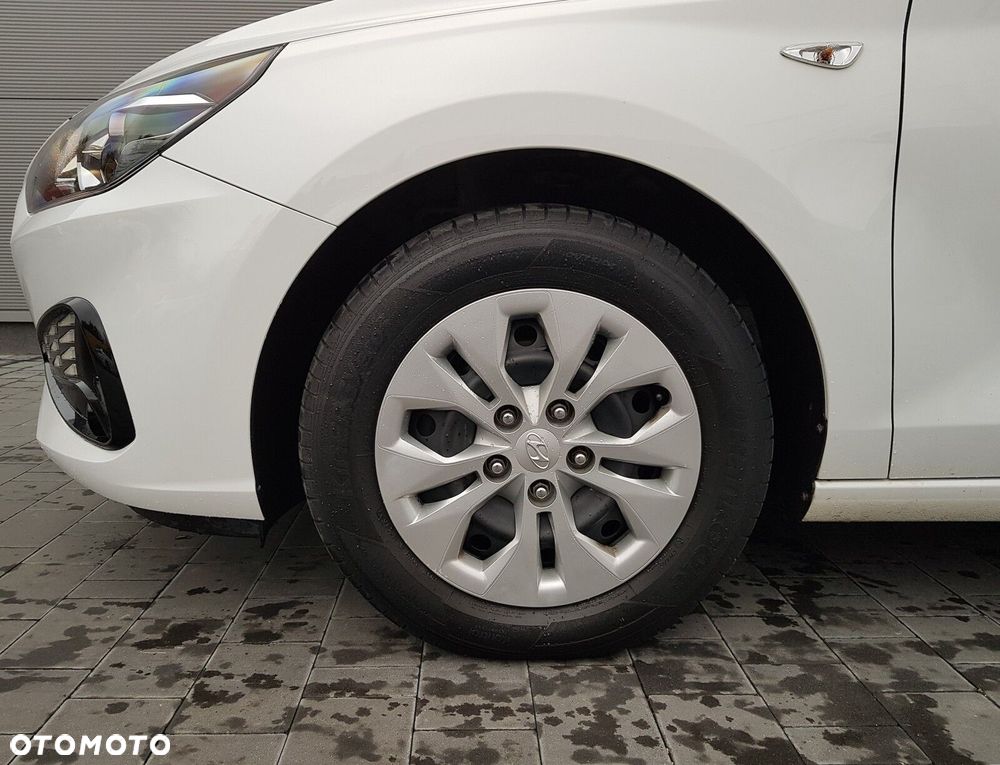 Hyundai i30 1.5 DPI Classic + - 6