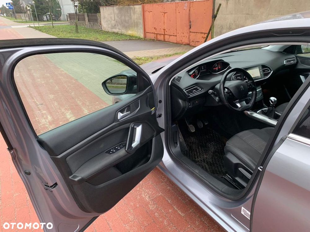 Peugeot 308 1.2 PureTech GPF Active Pack Business S&S - 10