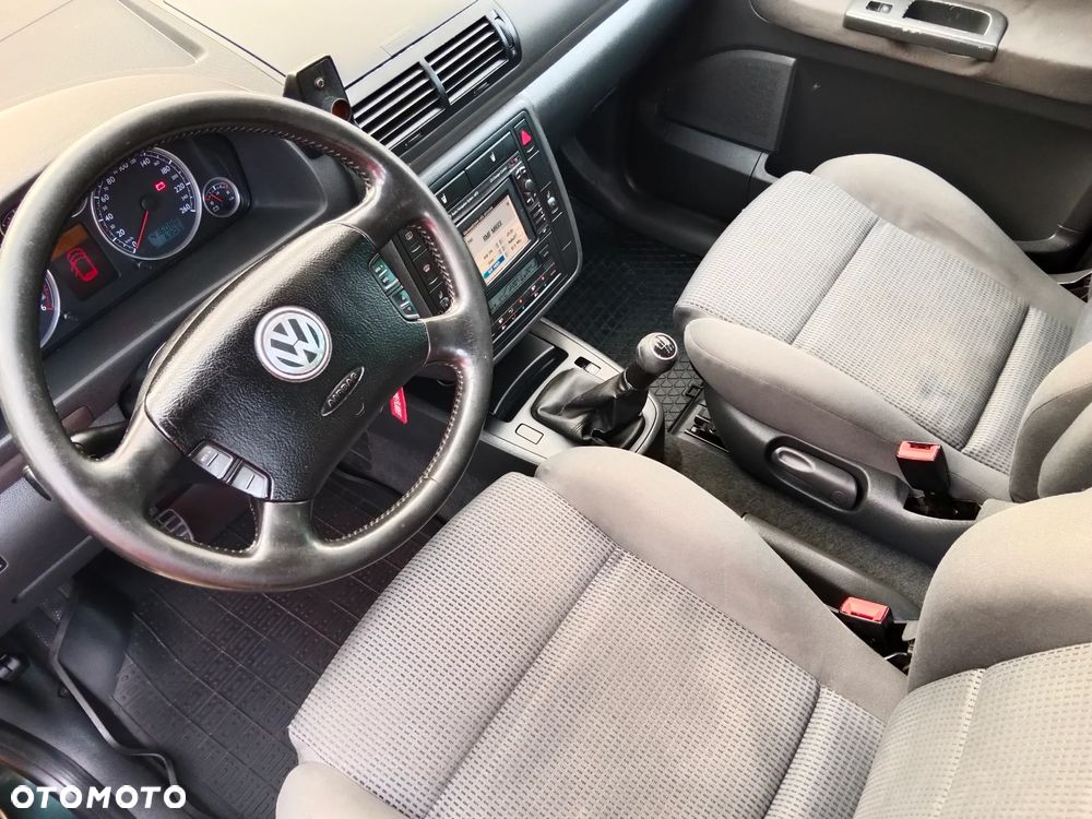 Volkswagen Sharan 1.9 TDI Trendline - 17