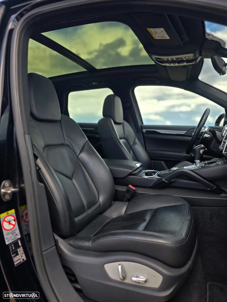 Porsche Cayenne S - 7