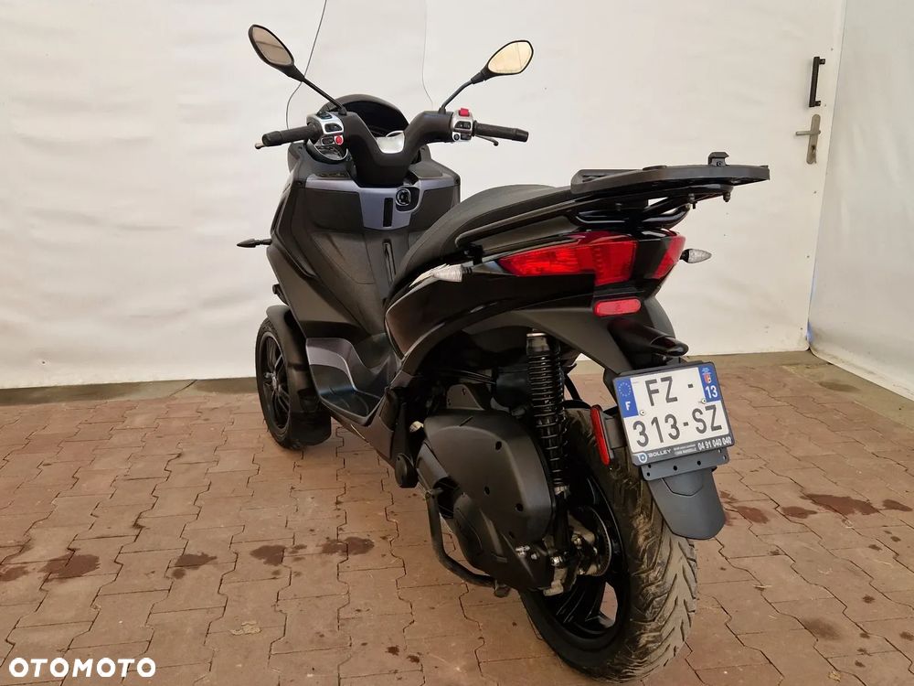 Piaggio MP-3 - 5