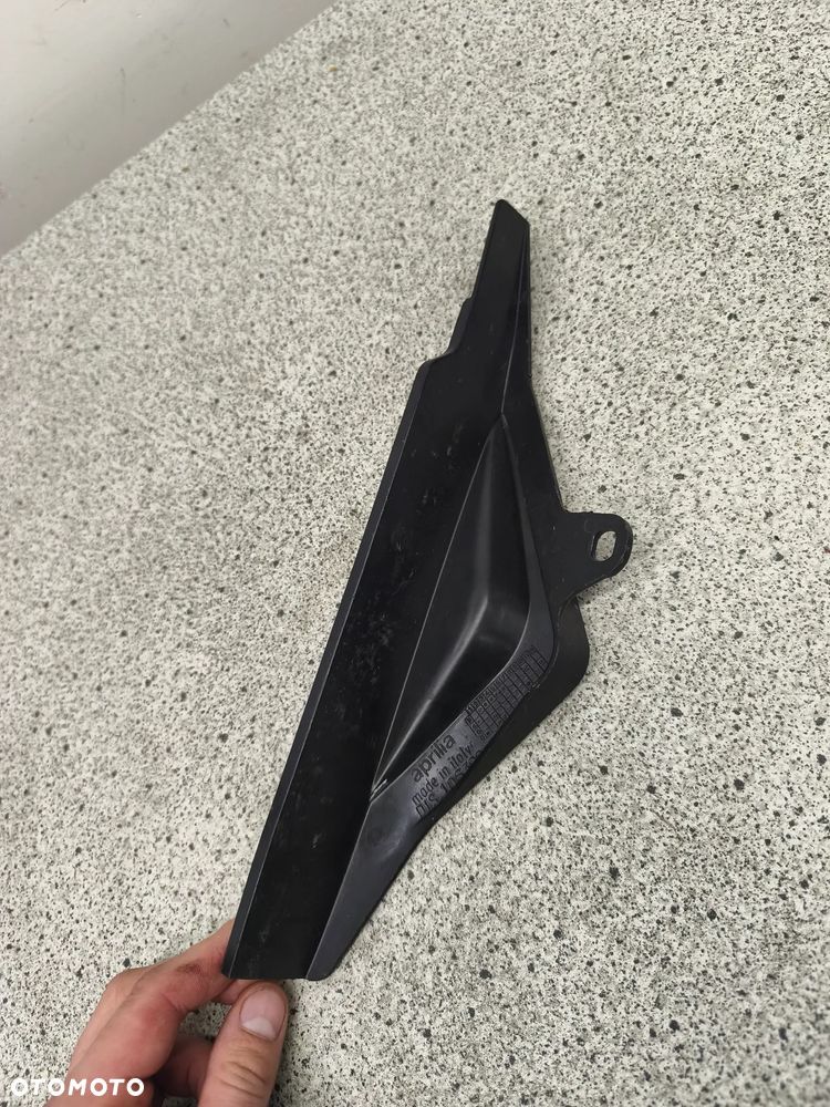 Pług, płoza, owiewka, osłona Suzuki GSR 750 GSR750 - 14