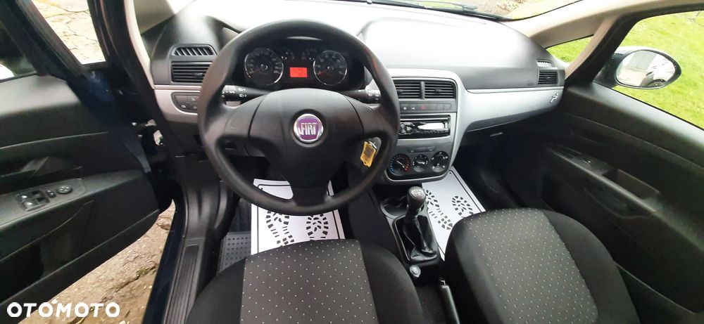 Fiat Grande Punto - 36