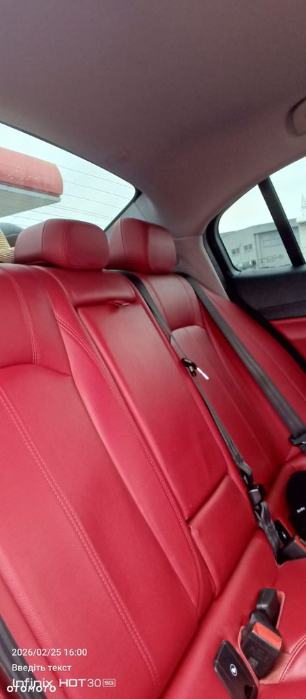 Alfa Romeo Giulia 2.0 Turbo 16V AT8 Veloce Ti - 16