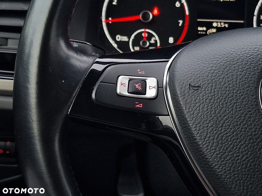 Volkswagen Polo 1.0 TSI Comfortline - 26