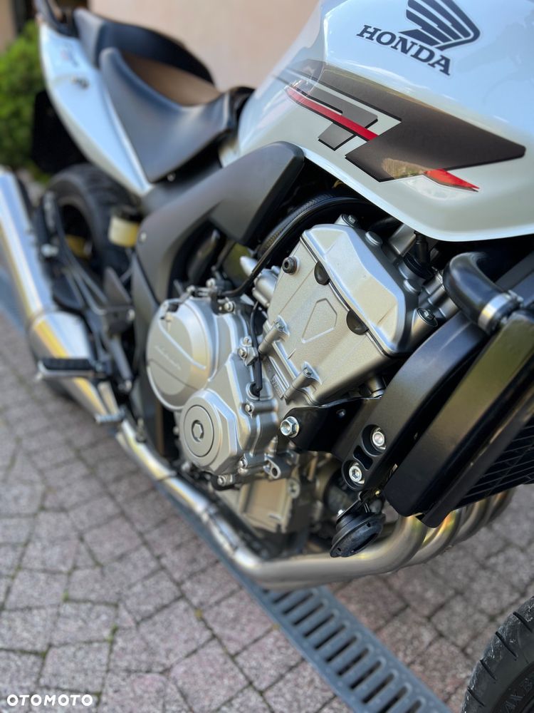 Honda CBF - 12