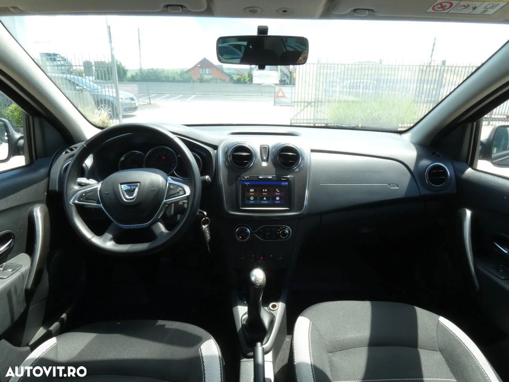 Dacia Logan Stepway 0.9 TCe - 9