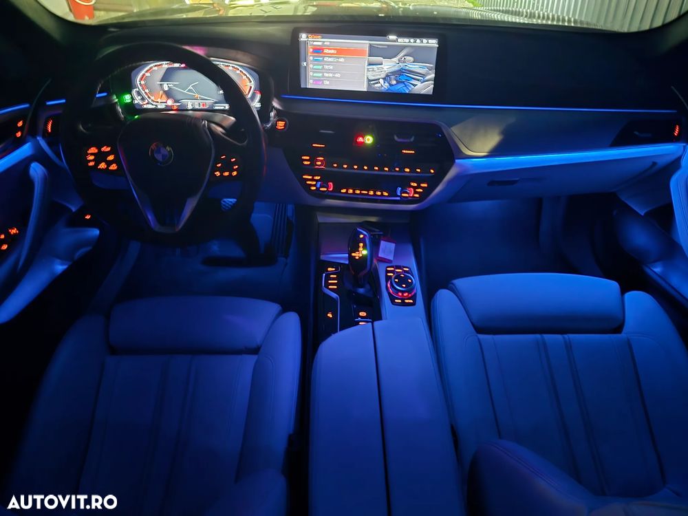 BMW Seria 5 520i Aut. Luxury Line - 15