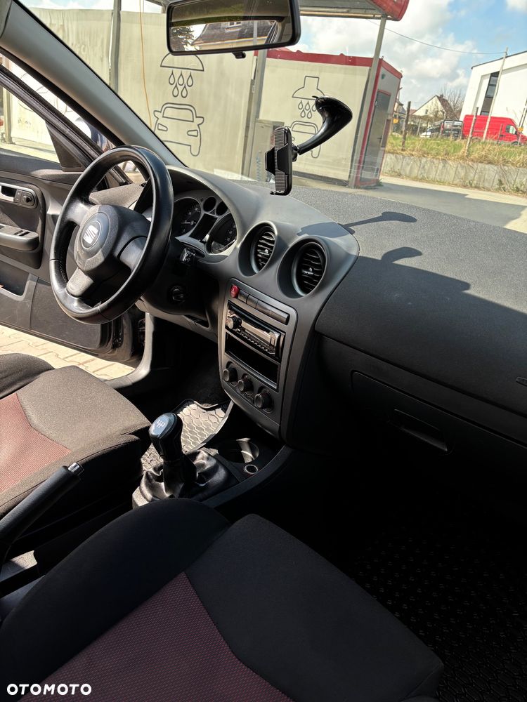 Seat Ibiza SC 1.4 16V Sport - 8