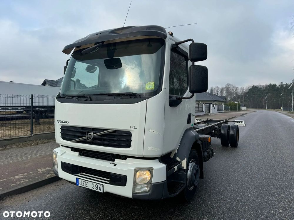 Volvo FL 4X2 - 1