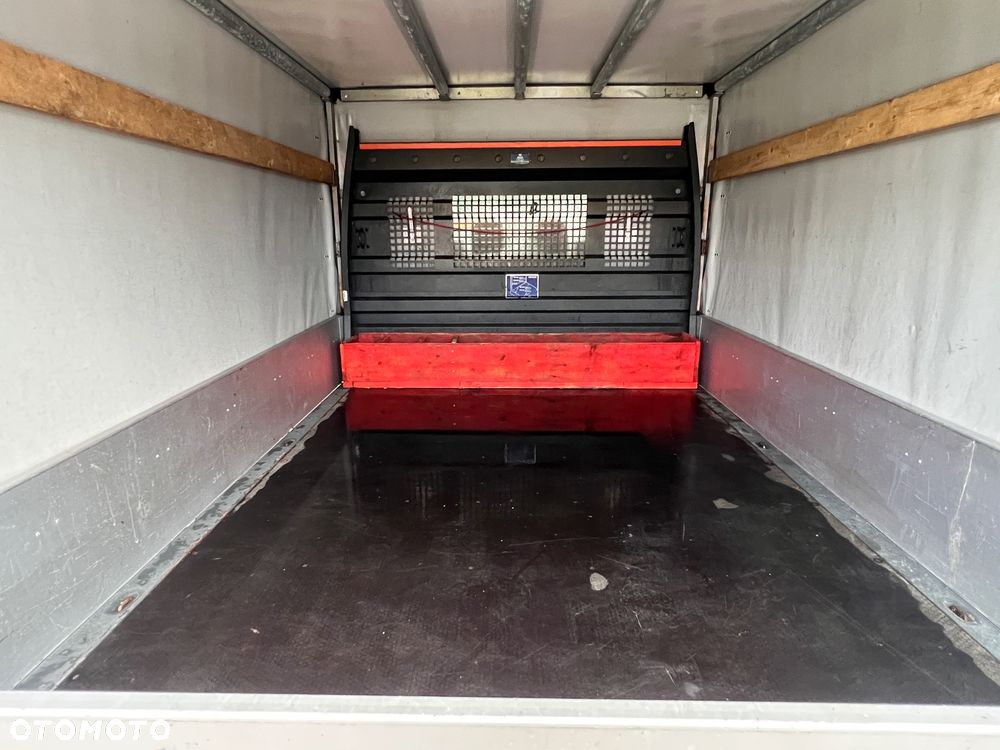 Ford Transit - 21