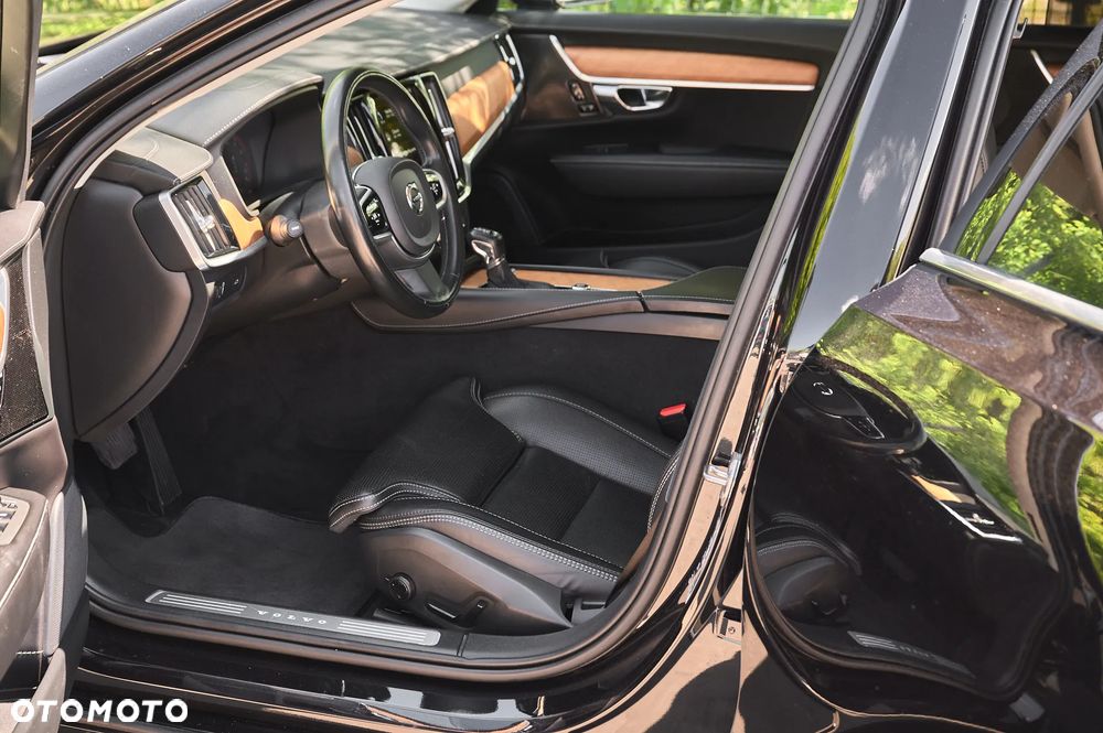 Volvo V90 T4 R-Design - 21