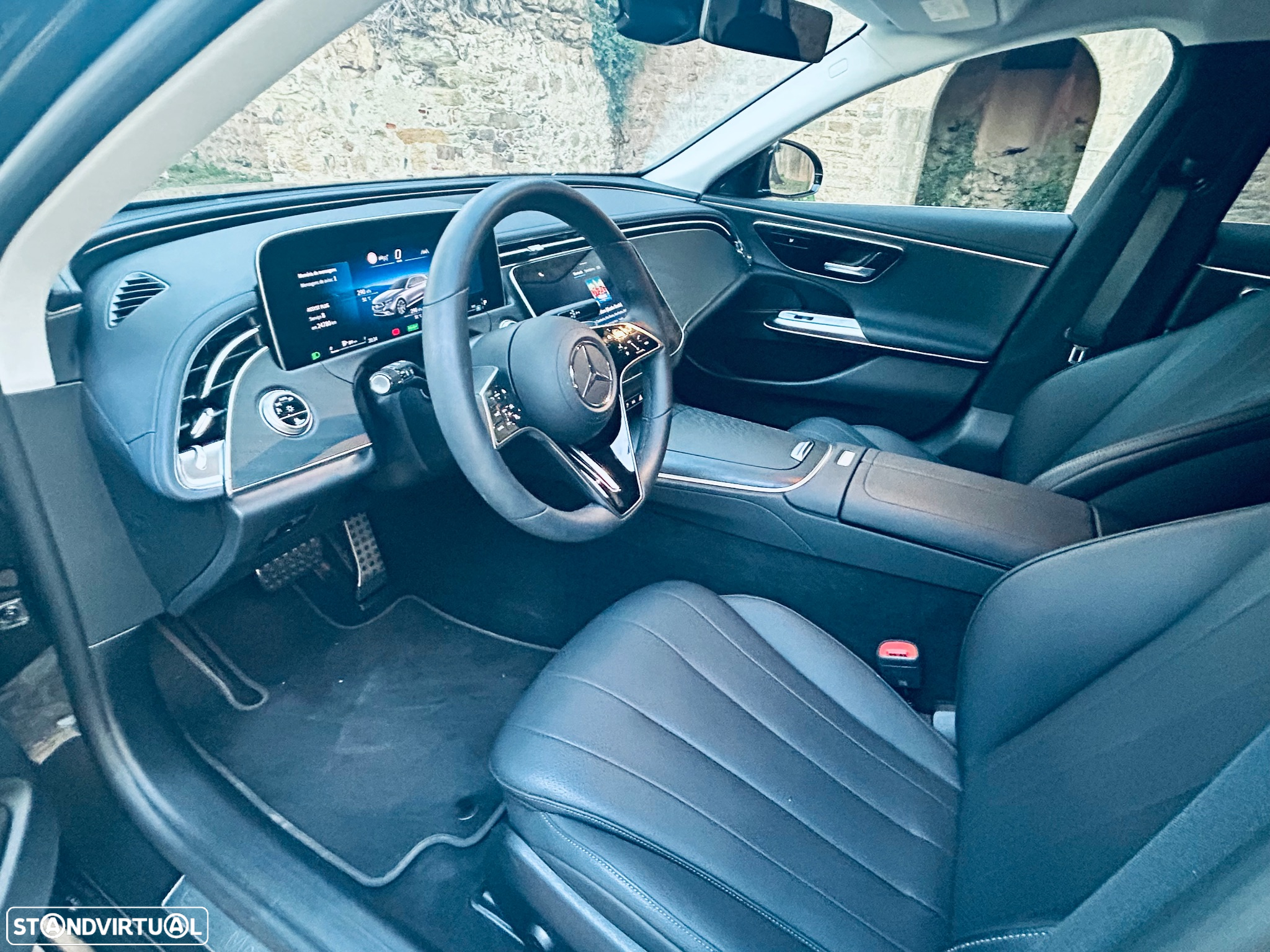 Mercedes-Benz E 300 e Avantgarde - 11