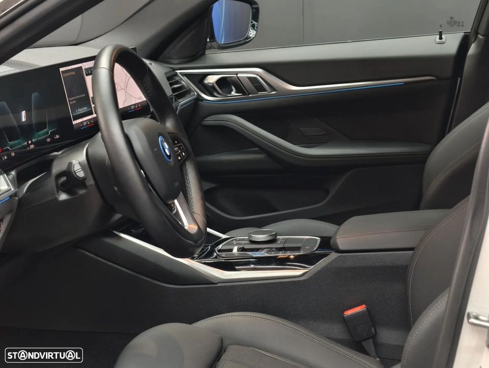 BMW i4 eDrive40 - 31
