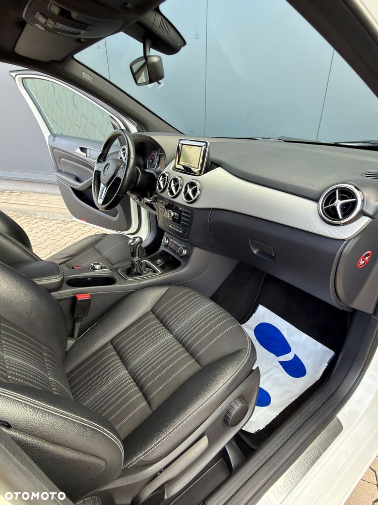 Mercedes-Benz Klasa B 200 CDI (BlueEFFICIENCY) - 29