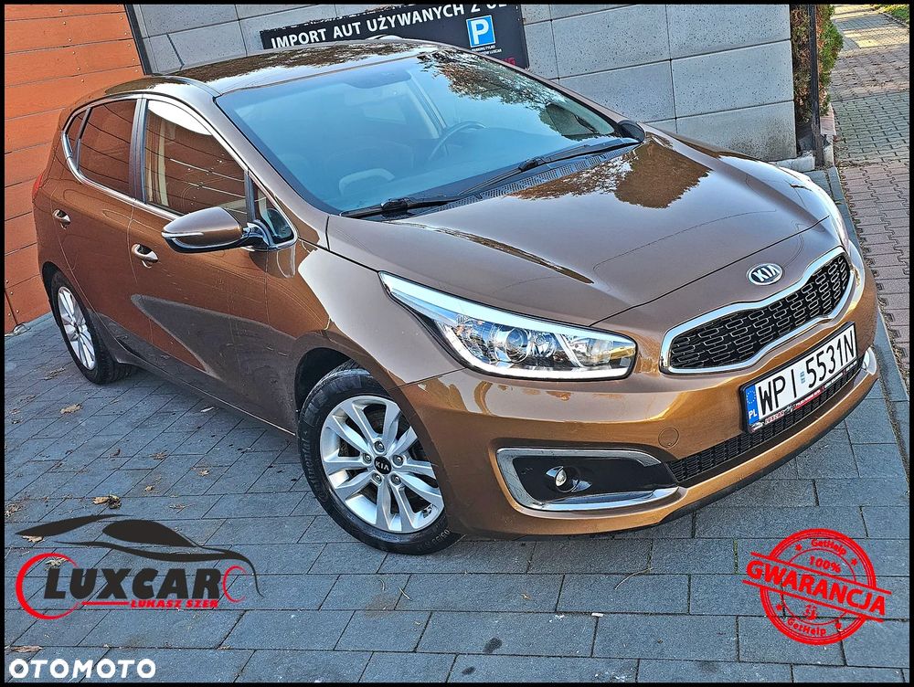 Kia Ceed 1.6 GDI ISG Dream-Team Edition - 1