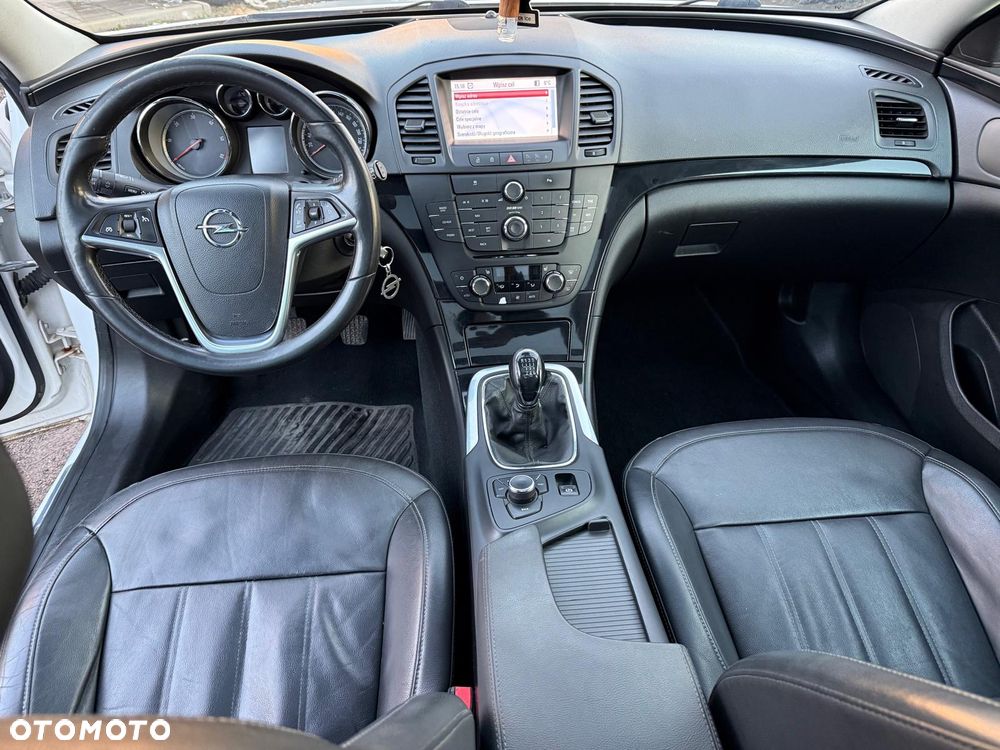 Opel Insignia - 13