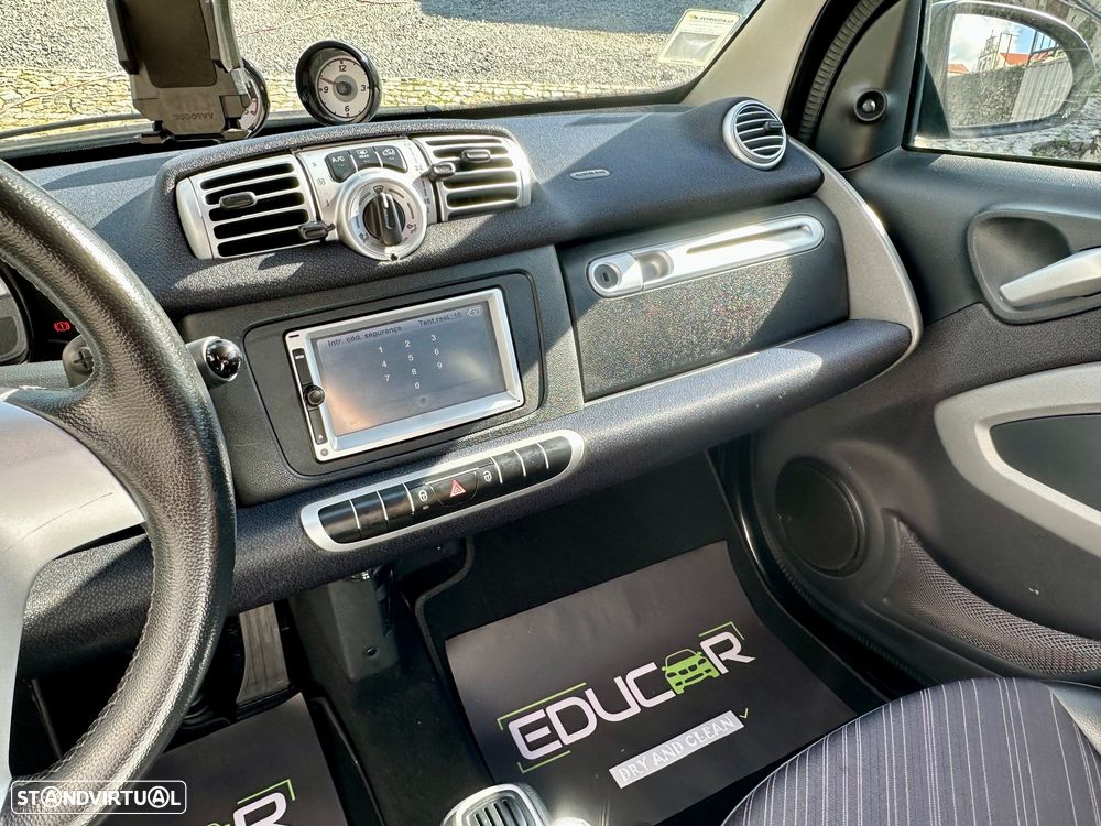 Smart ForTwo Coupé 0.8 cdi Passion 54 Softouch - 22