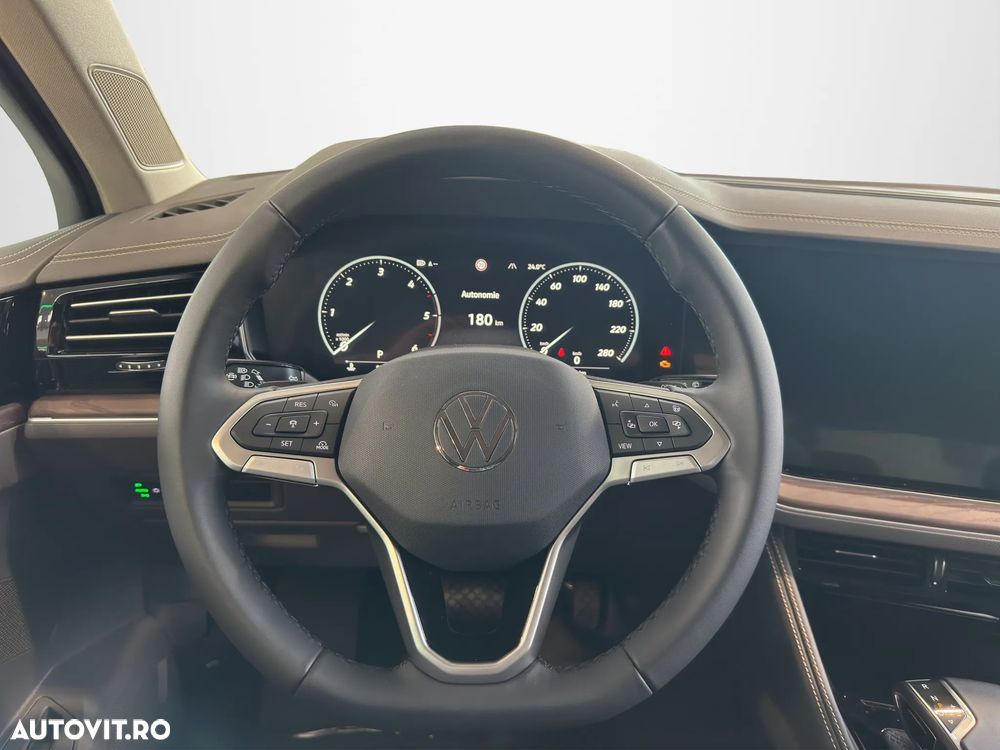 Volkswagen Touareg V6 TDI 4MOTION Elegance - 10