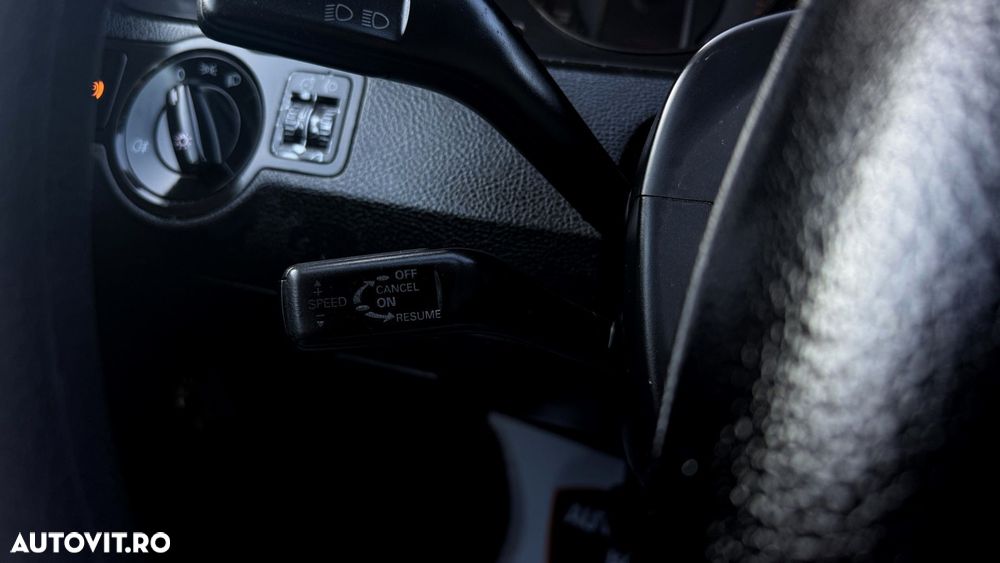 Volkswagen Passat - 14