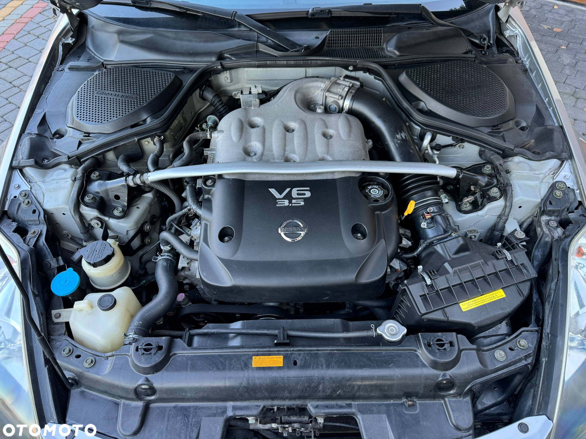 Nissan 350 Z Premium Pack - 24