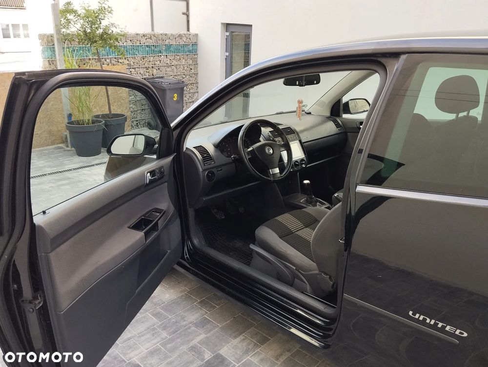 Volkswagen Polo - 11