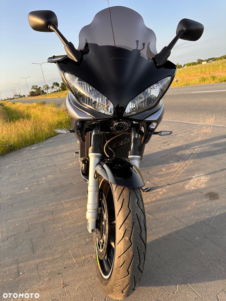 Yamaha FZ6 - 8
