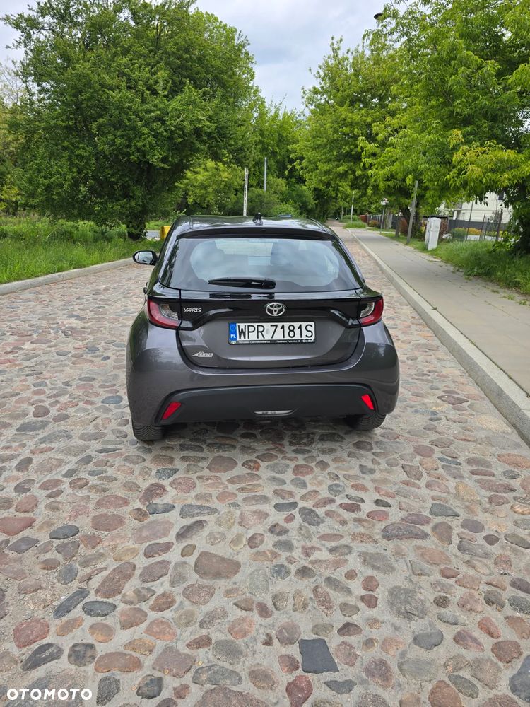 Toyota Yaris 1.0 Premium - 11