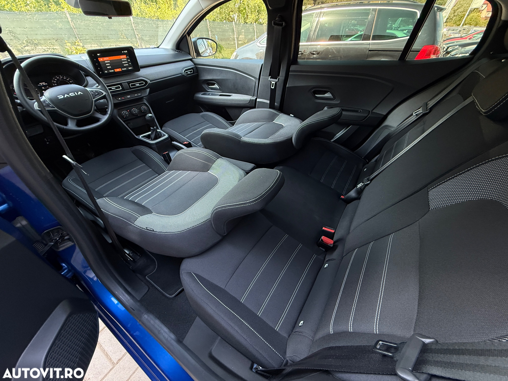 Dacia Logan TCe 90 MT6 Prestige - 25
