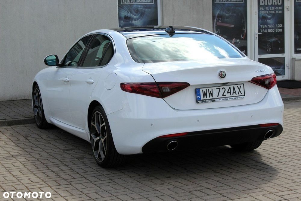 Alfa Romeo Giulia - 6